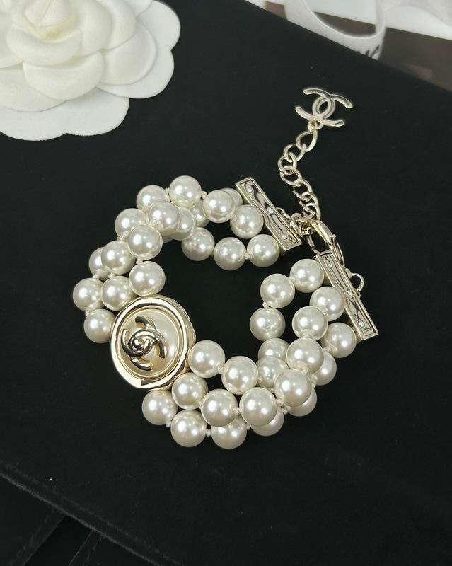 Chanel bracelet 05yxh22